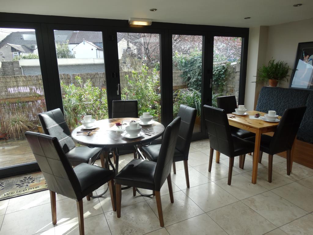 Number One Hundred Bed And Breakfast Cardiff Bagian luar foto